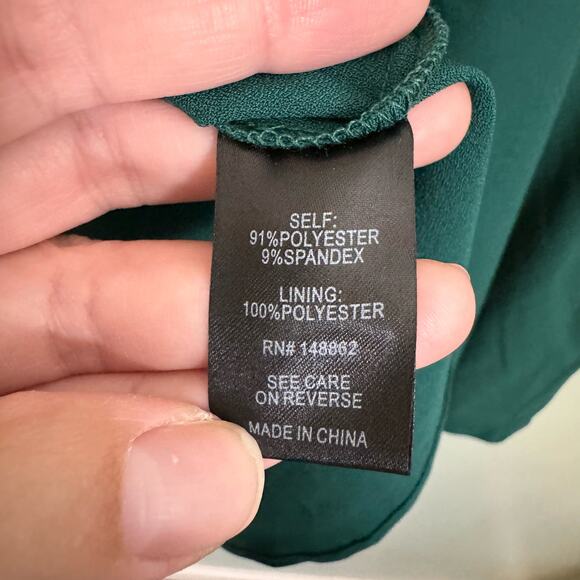 Torrid Tank Top 3X Peplum Crepe Zip-Front V-Neck Stretch Sleeveless Blouse Green - Picture 10 of 10